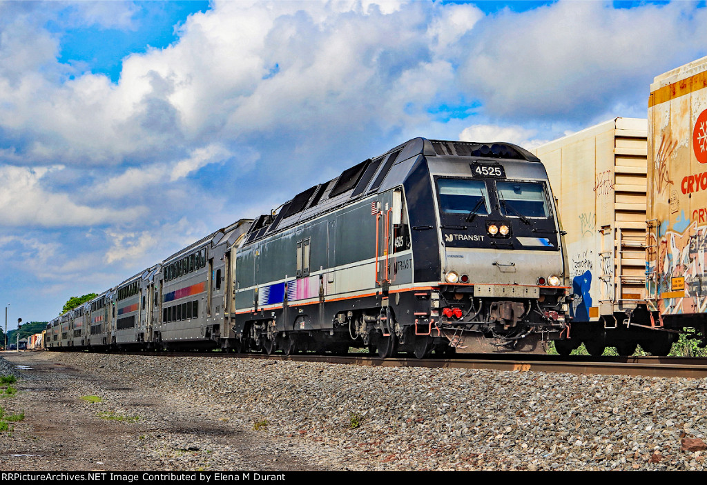 NJT 4525 on train 5529